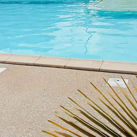 Mobil Home, 4 Personnes, 3 Etoiles A Campsite *