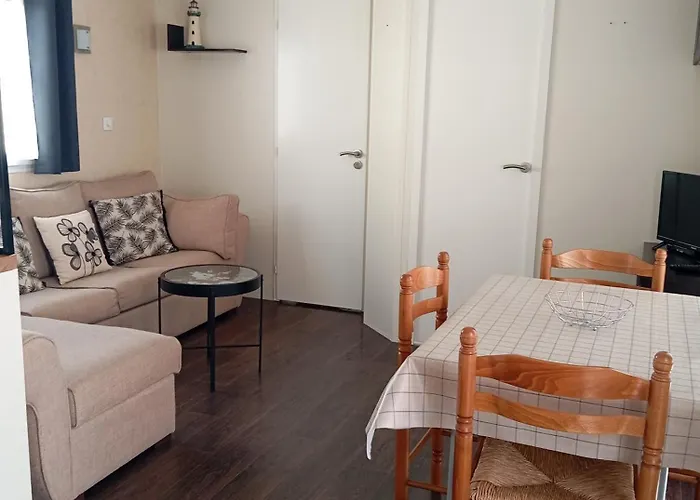 Campsite Mobil Home, 4 Personnes, 3 Etoiles A