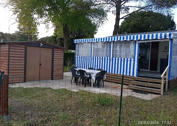 Mobil Home, 4 Personnes, 3 Etoiles A * La Tremblade