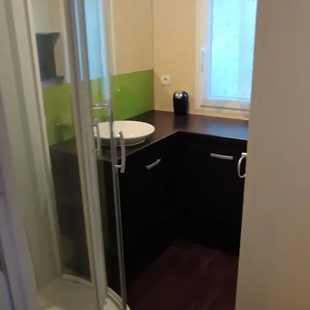 Mobil Home, 4 Personnes, 3 Etoiles A Campingplatz La Tremblade
