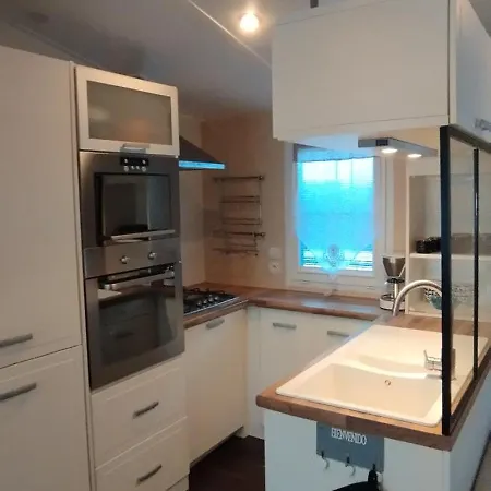 Mobil Home, 4 Personnes, 3 Etoiles A *